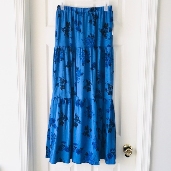 LuLaRoe Dresses & Skirts - ☔️SALE☔️ LuLaRoe Poppy Skirt